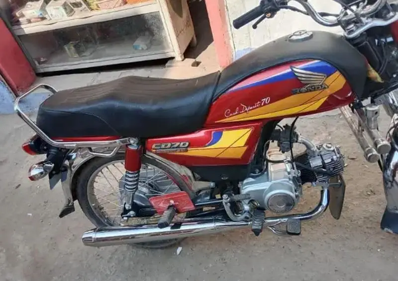 Honda CD 70cc bike 2005//03244025584//

                                                            alt=