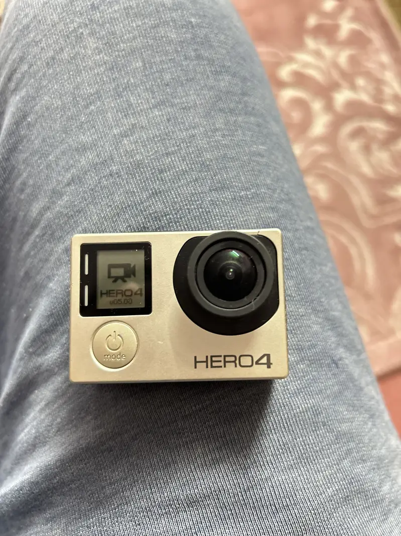 GoPro

                                                            alt=