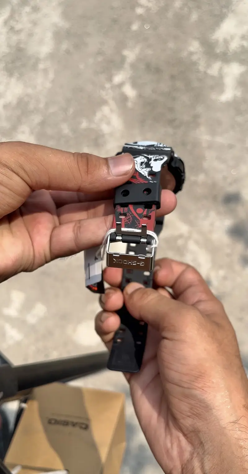 Casio G-shock Monkey-D Luffy

                                                            alt=