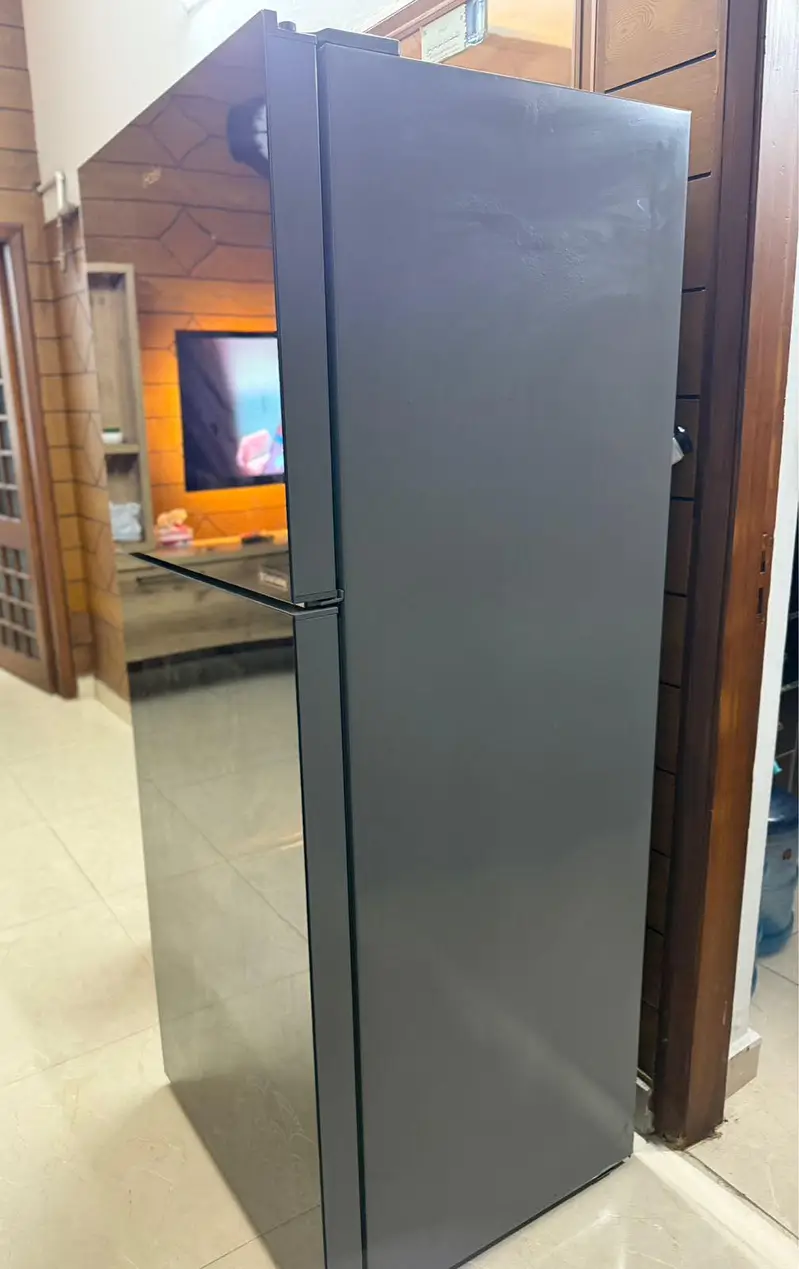Haier refrigerator  condition 10/9

                                                            alt=