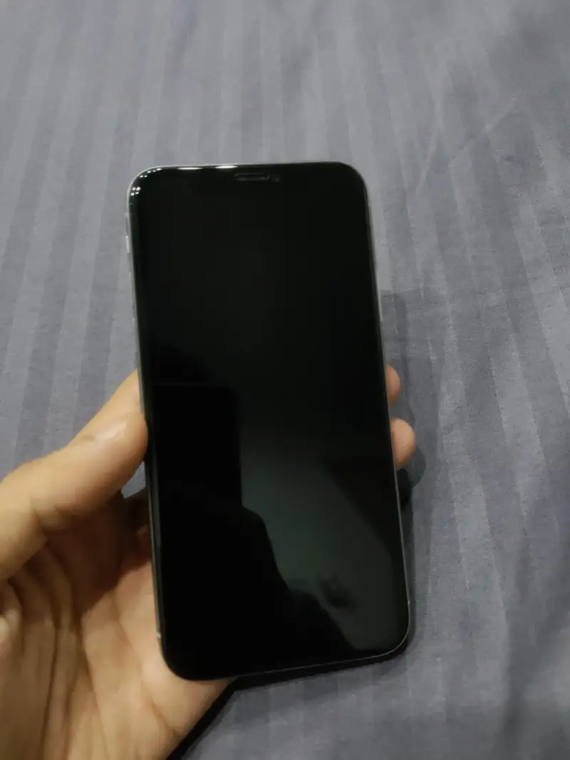 iphone x

                                                            alt=