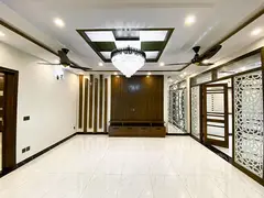 10 Marla Upper Portion Medua Townn

                                                            alt=