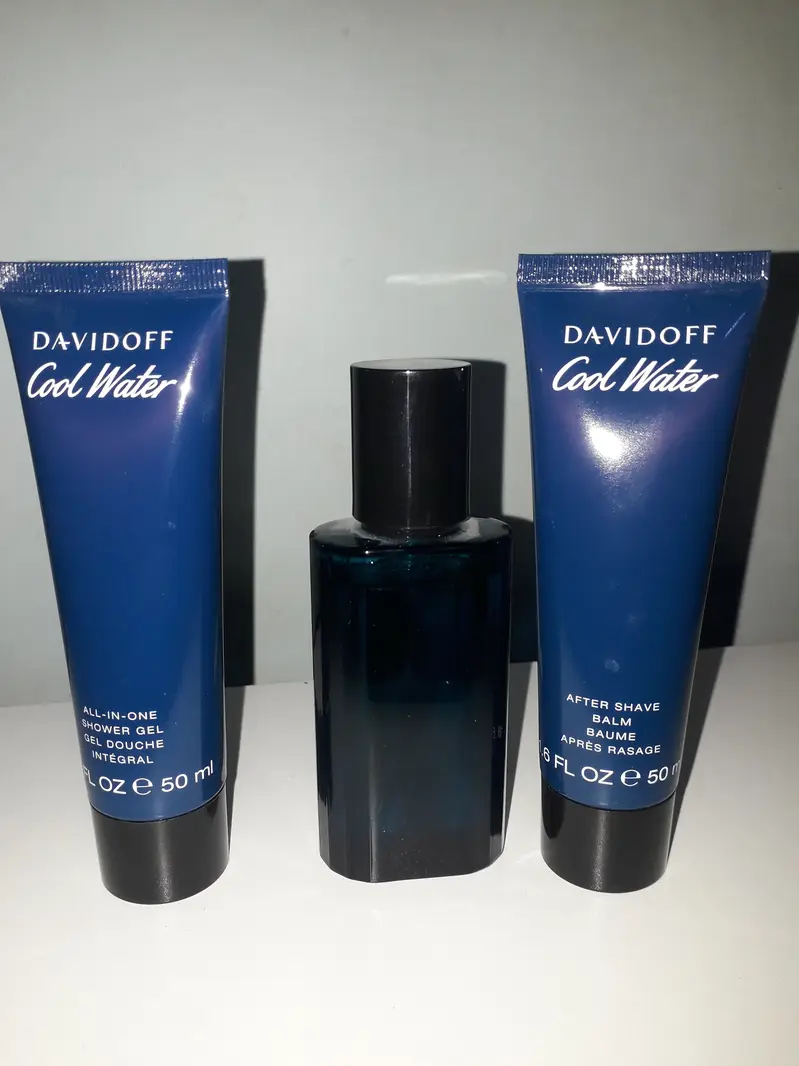 Davidoff Cool Water Gift Set – Shower Gel, Aftershave Eau de Toilette

                                                            alt=