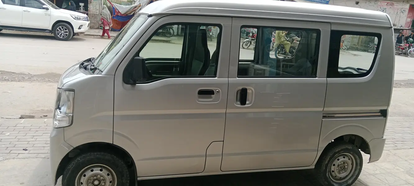 Mitsubishi mini cab bravo

                                                            alt=