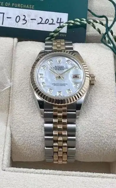 WE BUY ROLEX IWC Cartier Omega Hublot Chopard Breitling Panerai Piaget

                                                            alt=