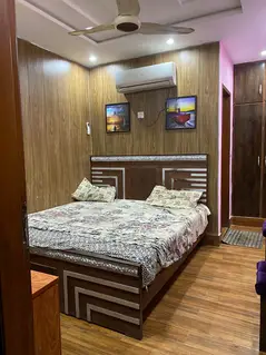 GULBERG LAHORE Madison Square Mall 15% Guaranteed Rental ) Adjacent to M. M Alam Road

                                                            alt=