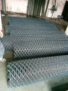 Fence Mesh Net Chainlink spot welded mesh 03007028033

                                                            alt=