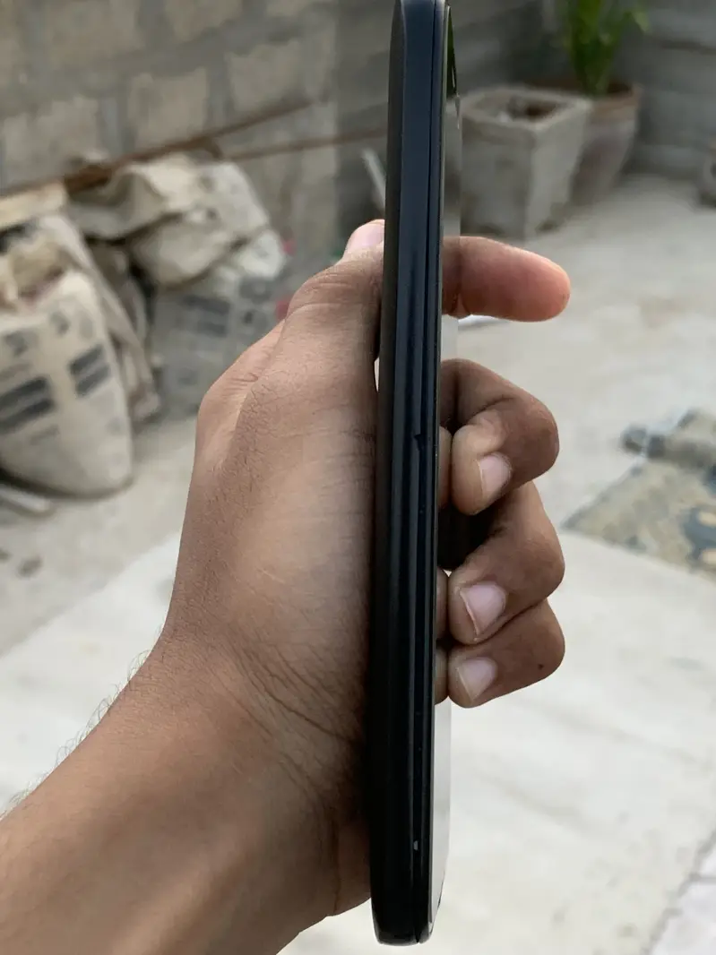 Moto E5 Play

                                                            alt=