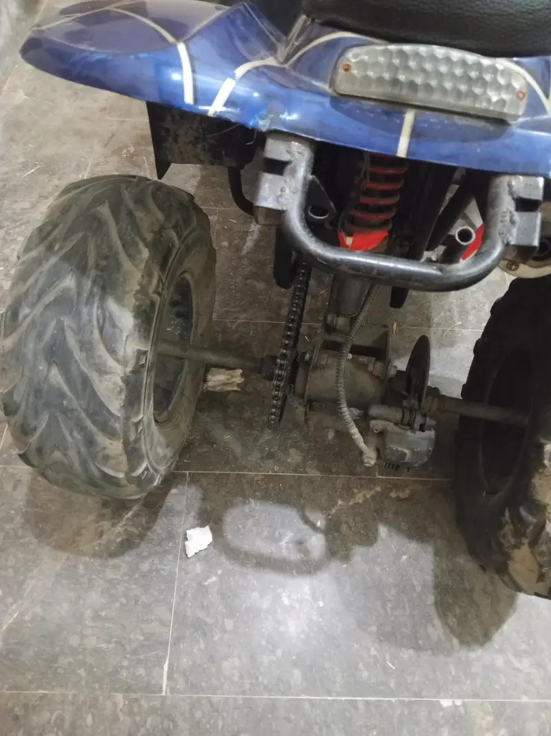 4 Wheeler Bike Self start All ok Good condition

                                                            alt=