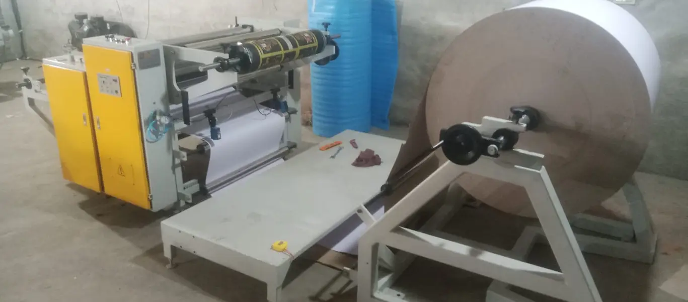 Roll to Roll lamination machine

                                                            alt=