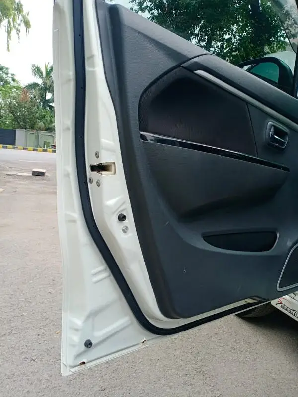 Suzuki Wagon R Stingray 2012

                                                            alt=