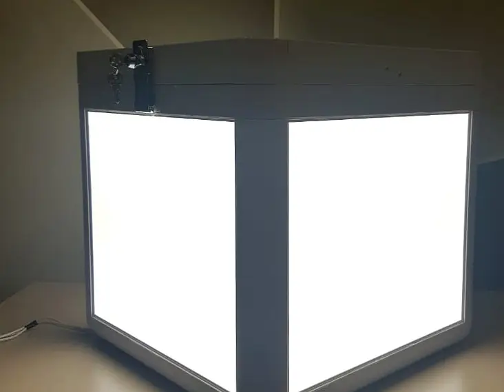 Food Delivery Bag / Box with Led Light Panel/ Delivery bag in Pakistan

                                                            alt=
