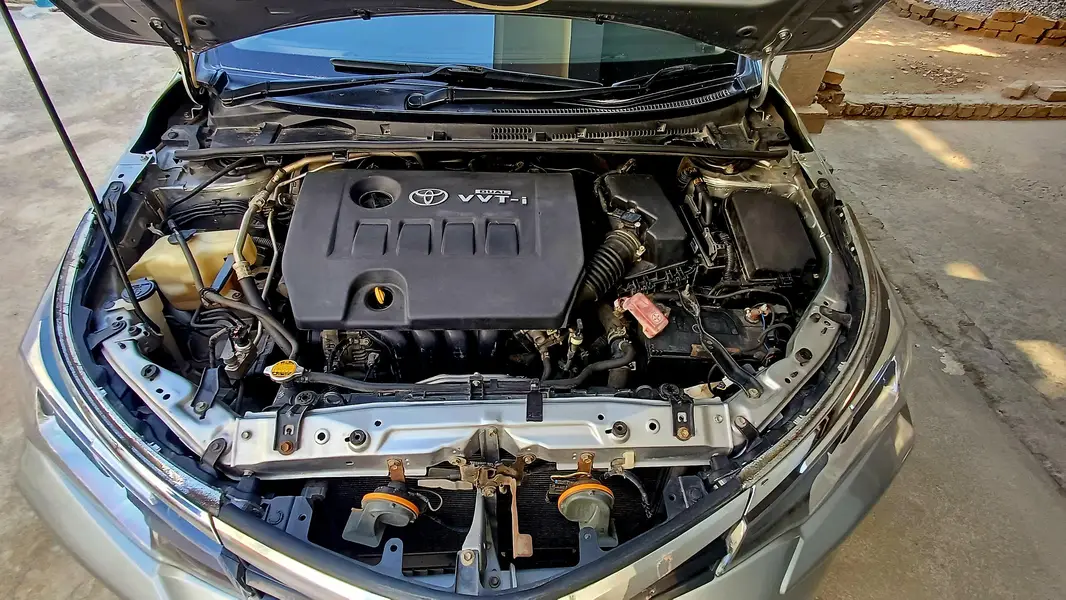 Toyota Corolla 1.6 Altis 2016

                                                            alt=