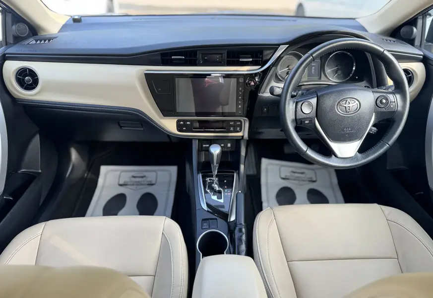 Total Geniune Corolla Grande 2021 Model 1st Owner

                                                            alt=