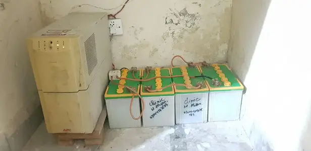 APC UPS with 4 Batteries

                                                            alt=
