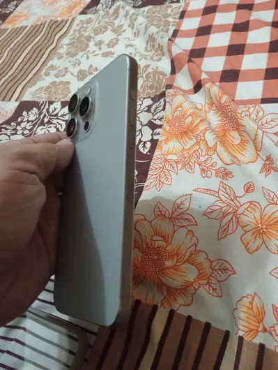 iphone 16 pro 256gb non pta

                                                            alt=