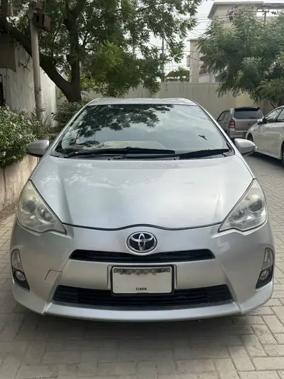 Toyota Aqua S 2014

                                                            alt=
