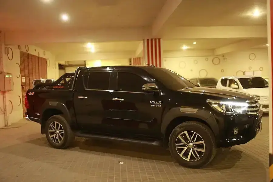 Rent a Car Revo V Grade Toyota Car Rental V8 Land Cruiser Prado Ford

                                                            alt=