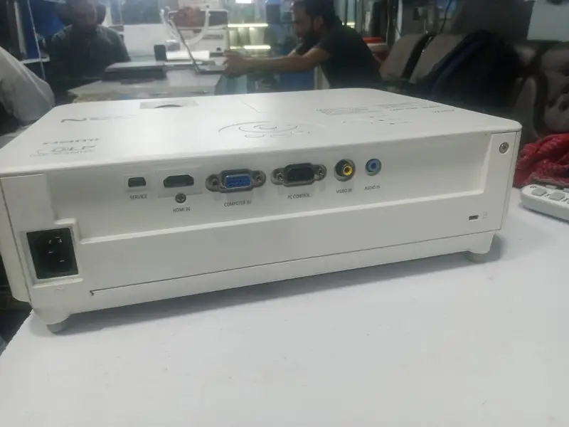 Projector /HD Projector /Smart Projector/used Projector

                                                            alt=
