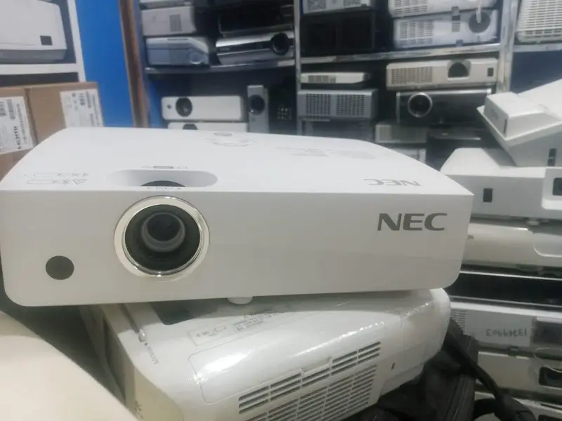 Projector /HD Projector /Smart Projector/used Projector

                                                            alt=