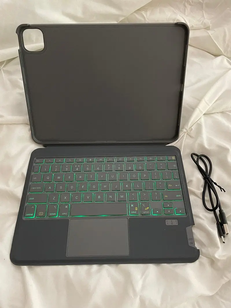 RGB universal keyboard with cover for I pad tabs mobile laptop surface

                                                            alt=
