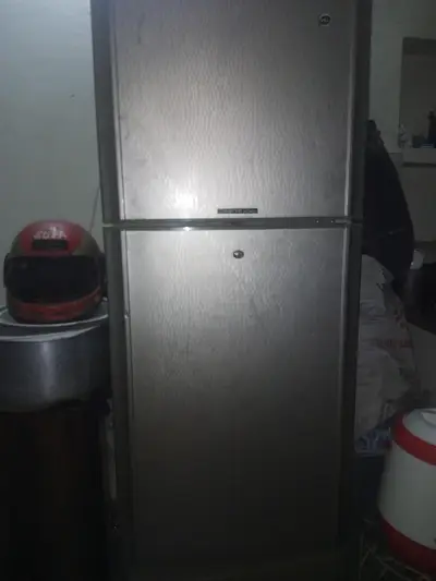 full size dawlance fridge

                                                            alt=