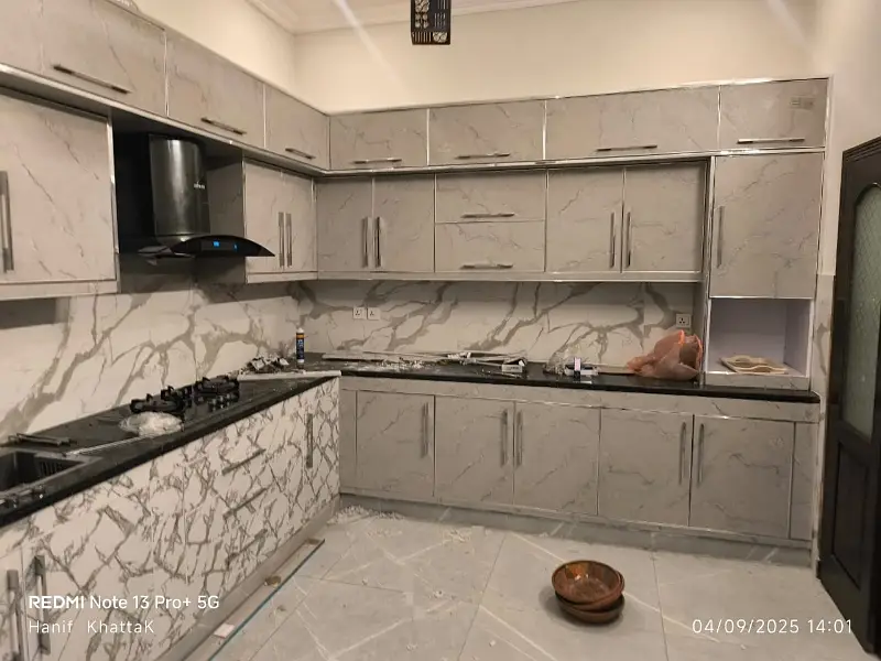 4 Beds & 4 Baths House Available For Sale

                                                            alt=
