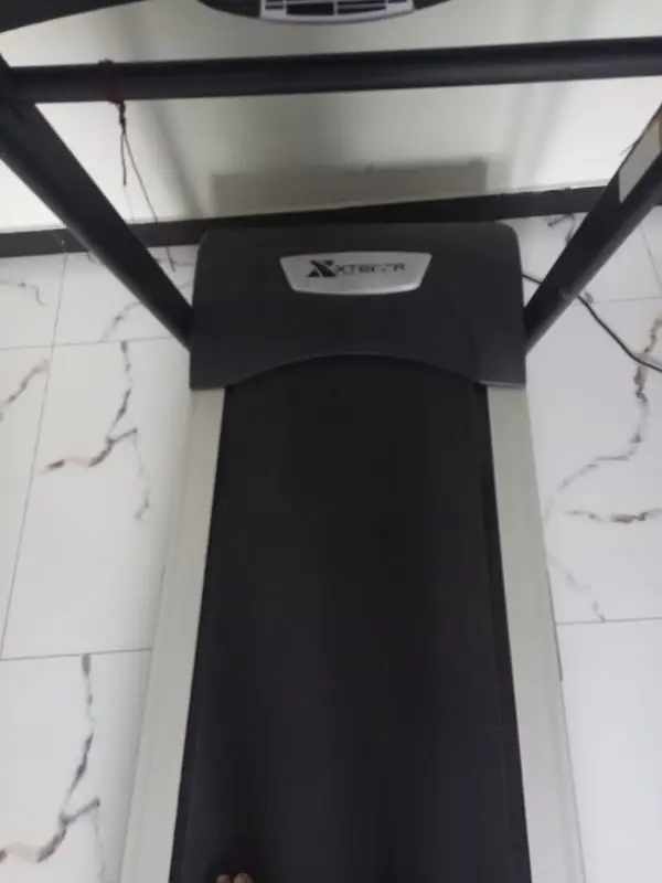 USA brand auto incline treadmill

                                                            alt=