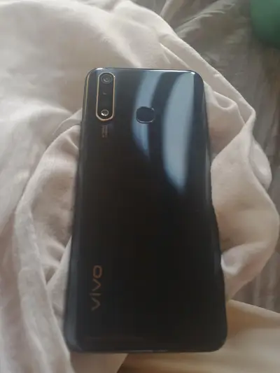 vivo y19 4gb/128gb with box

                                                            alt=