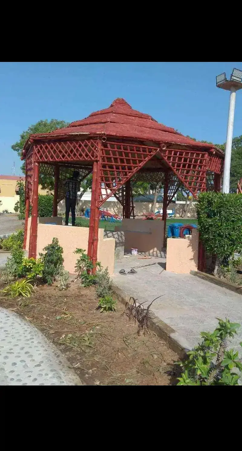 Bamboo Huts/Bamboo Wall/animal shelter Homes/Jafri walls/Jafri Shade

                                                            alt=