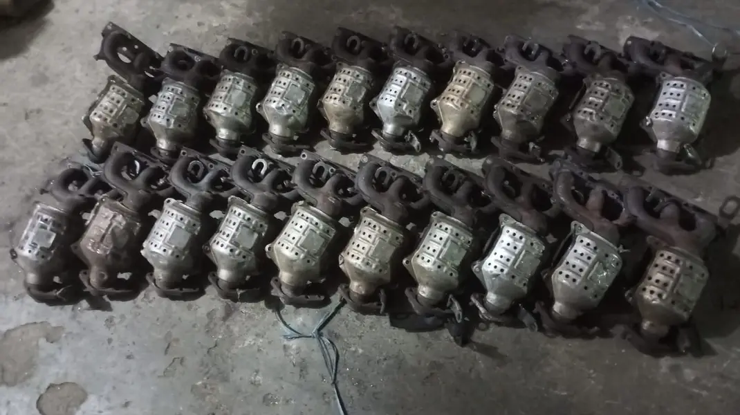 Universal Catalytic Converters Available Bolan Cultus Alto Mira Passo

                                                            alt=