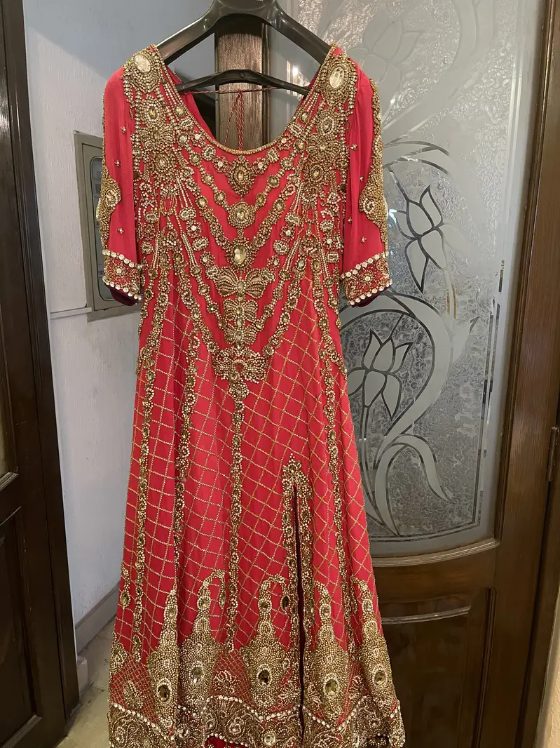 Bridal Lehenga I Wedding Lehenga For Sale (DEMANDING ARTICLE)

                                                            alt=