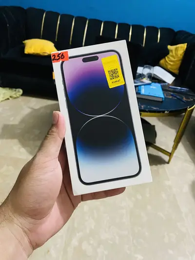 iphone 15 pro max LLa

                                                            alt=