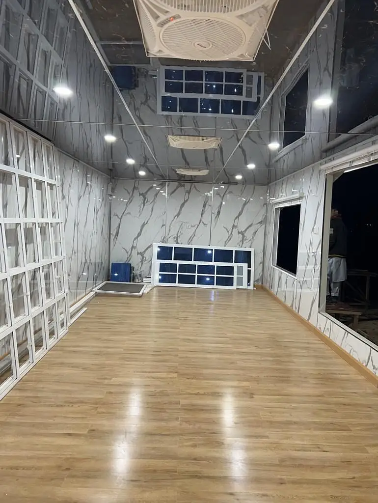 Shipping container/office container/cafe container/porta cabin prefab

                                                            alt=