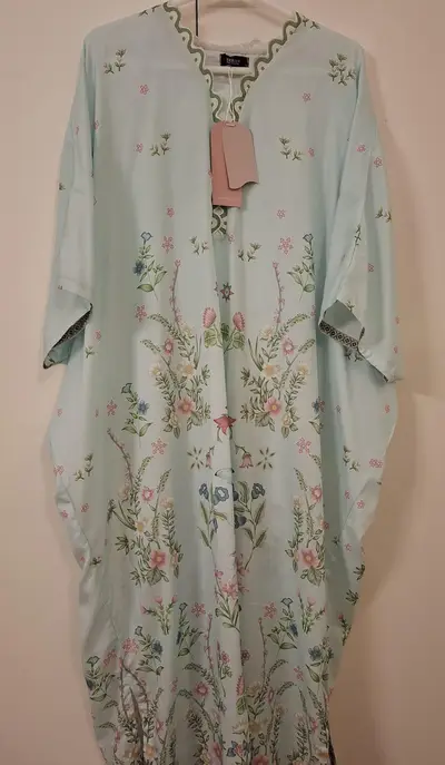 only shirt brand new  size Small

                                                            alt=