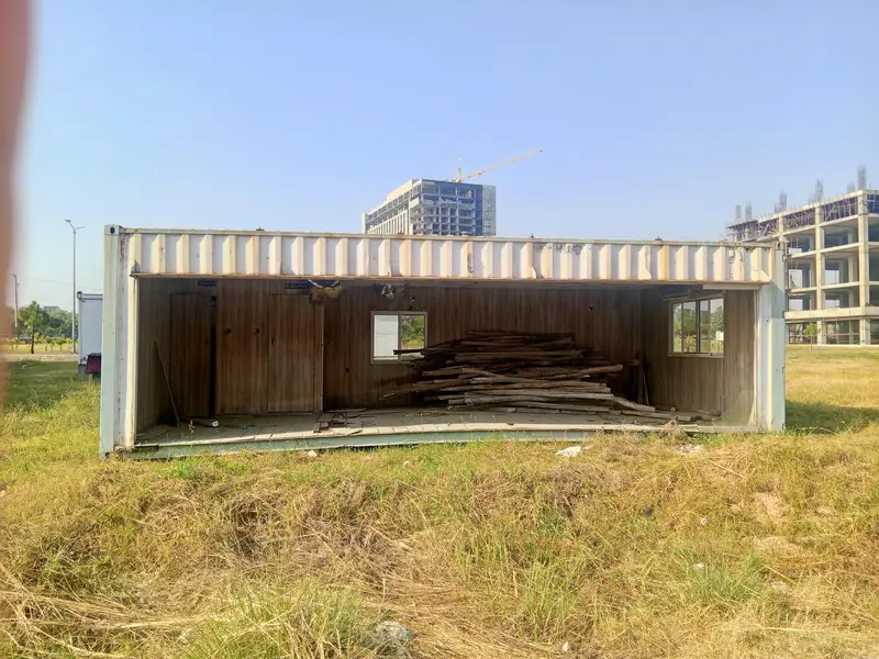 solid iron container for urgent sale

                                                            alt=