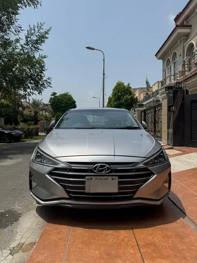 Hyundai Elantra 2022

                                                            alt=