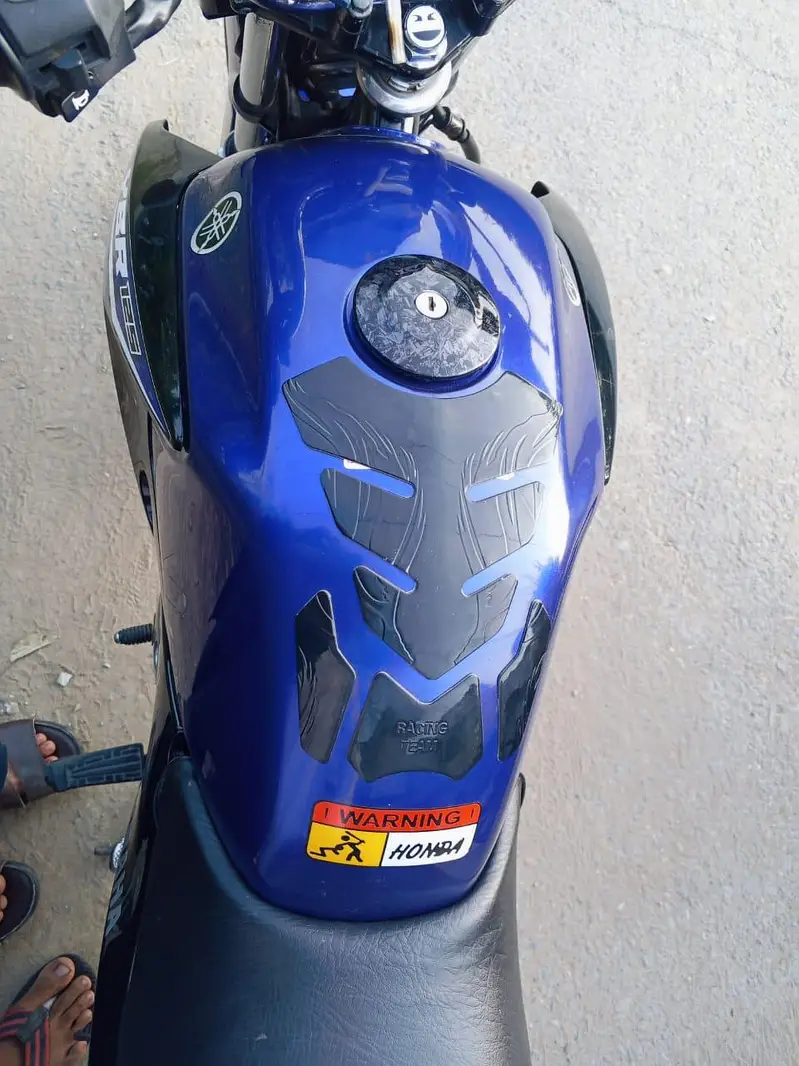 Yamaha YBR 125G

                                                            alt=