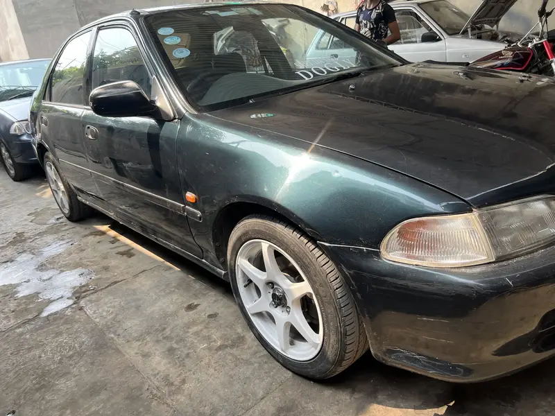 Honda Civic Dolphin EG

                                                            alt=
