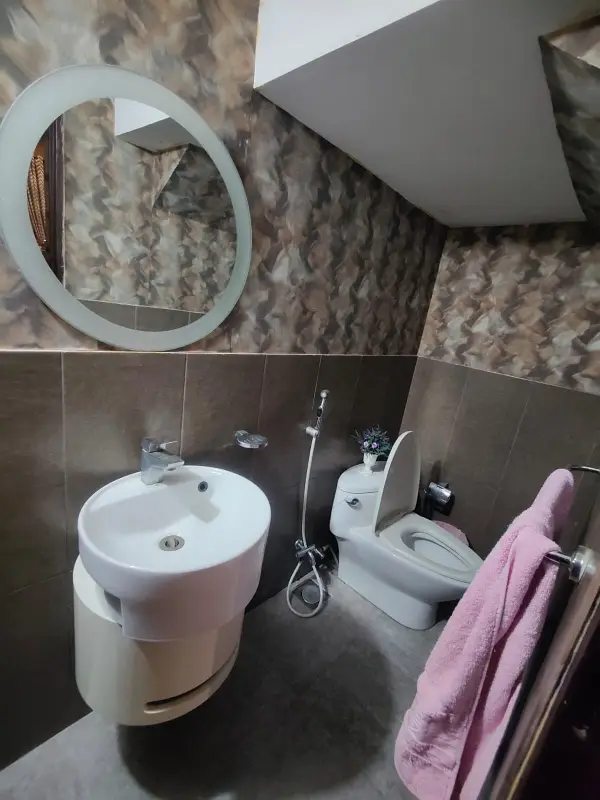 10 Marla Brand New Slitely Used Type Luxery Stylish Ultra Modern Style House Available For Sale In OPF Housing Society Lahore By Fast Property Services Real Estate And Builders Lahore .
                                                            alt=