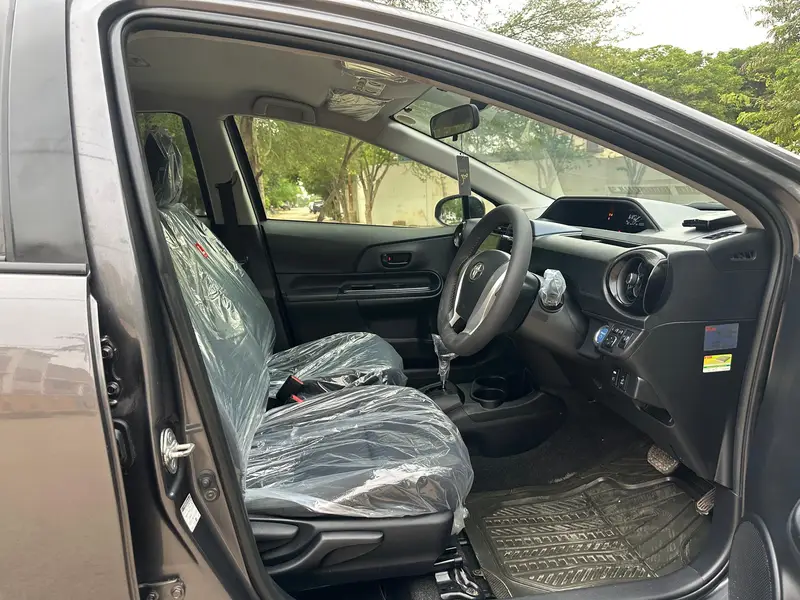 TOYOTA AQUA S PUSH START 2015 MODEL 2019 REGISTERED GUNMETALLIC COLOR
                                                            alt=