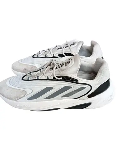 Adidas Icon
                                                            alt=