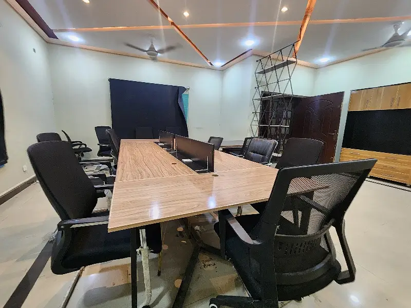 Furnished Office 1 Kanal Single Story House

                                                            alt=