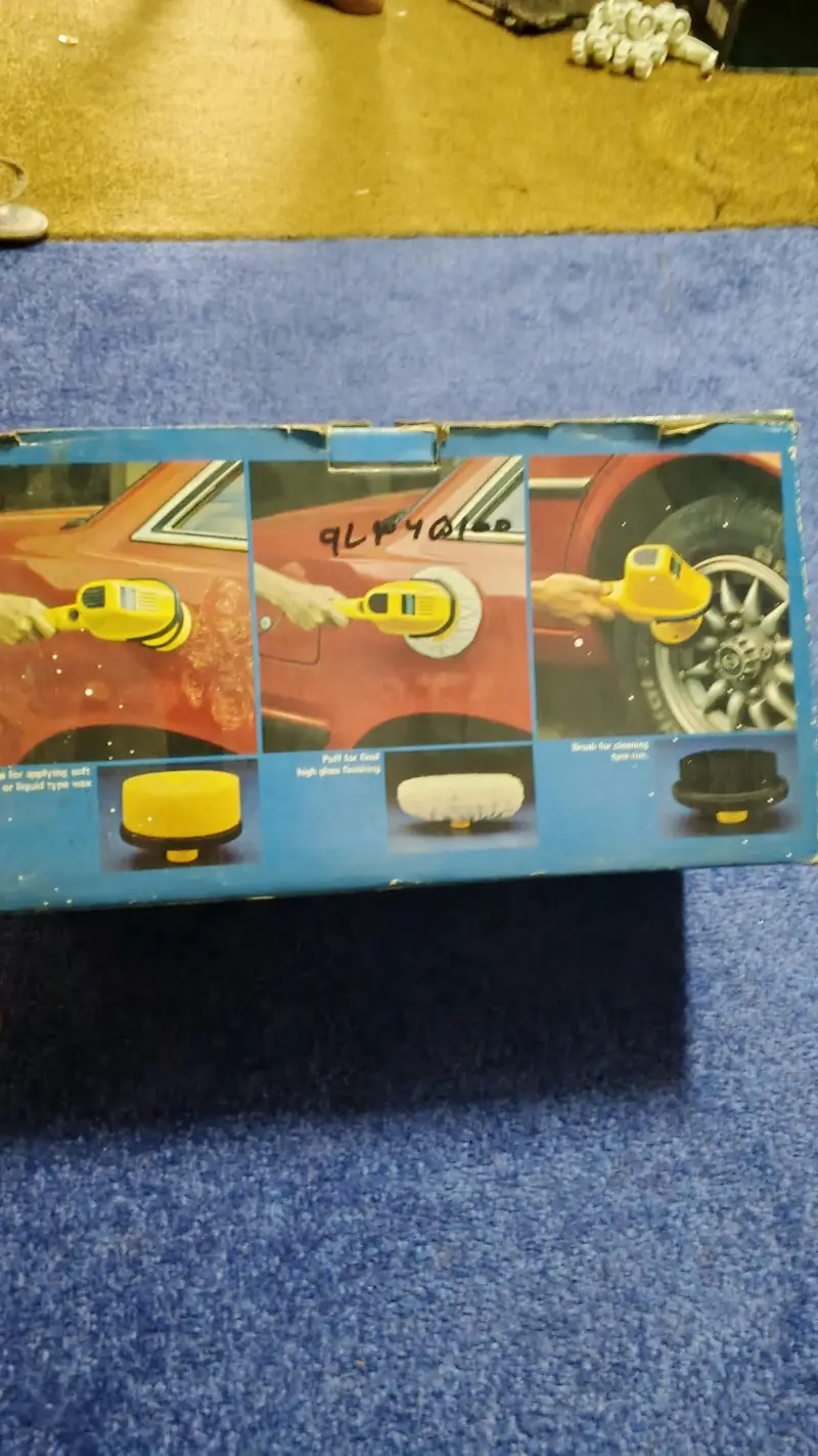 car and bike and other polish and cleaners

                                                            alt=