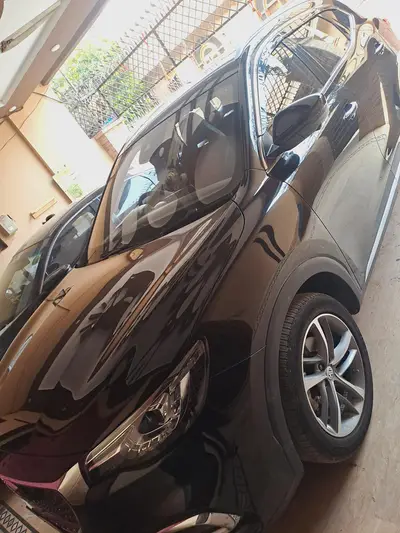 Toyota Corolla 2022 Grande Black Room
                                                            alt=