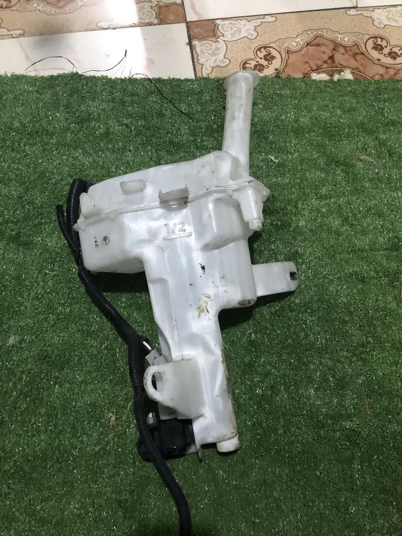 Yaris Japanese 2018/2025 all body parts available
                                                            alt=