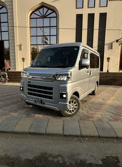 Toyota Aqua S push
                                                            alt=