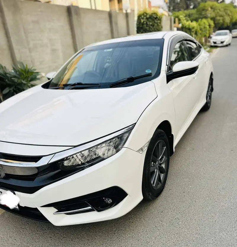 Honda civic Bumper to Bumper Genuine
                                                            alt=