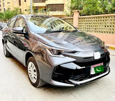 Toyota Gli Facelift 2017 for sale
                                                            alt=