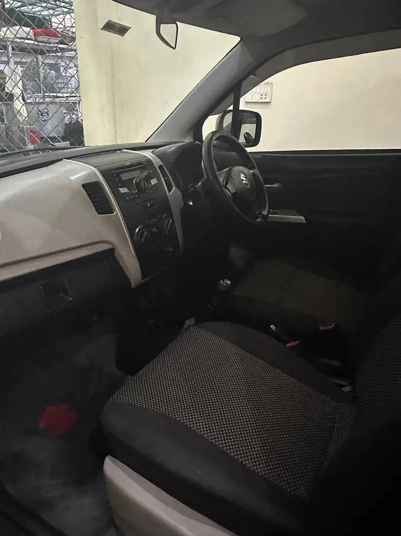 Suzuki wagon R vxl 2018

                                                            alt=